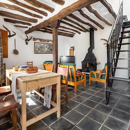 Casa Rural El Fuerte De Atabuey Trevélez Extérieur photo