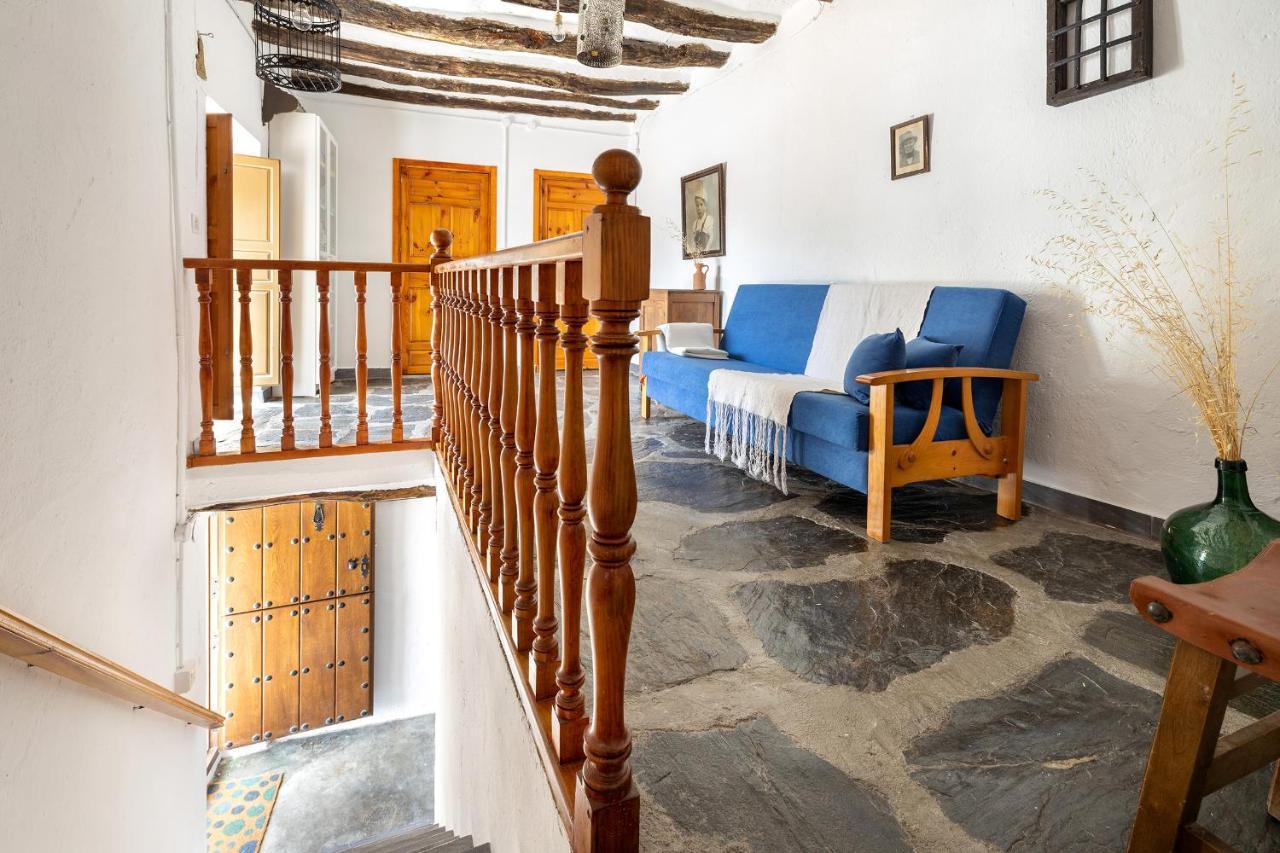 Casa Rural El Fuerte De Atabuey Trevélez Extérieur photo
