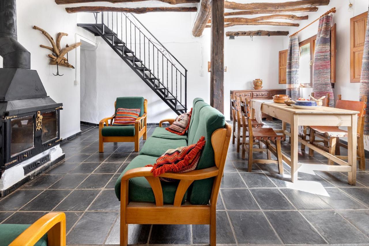 Casa Rural El Fuerte De Atabuey Trevélez Extérieur photo