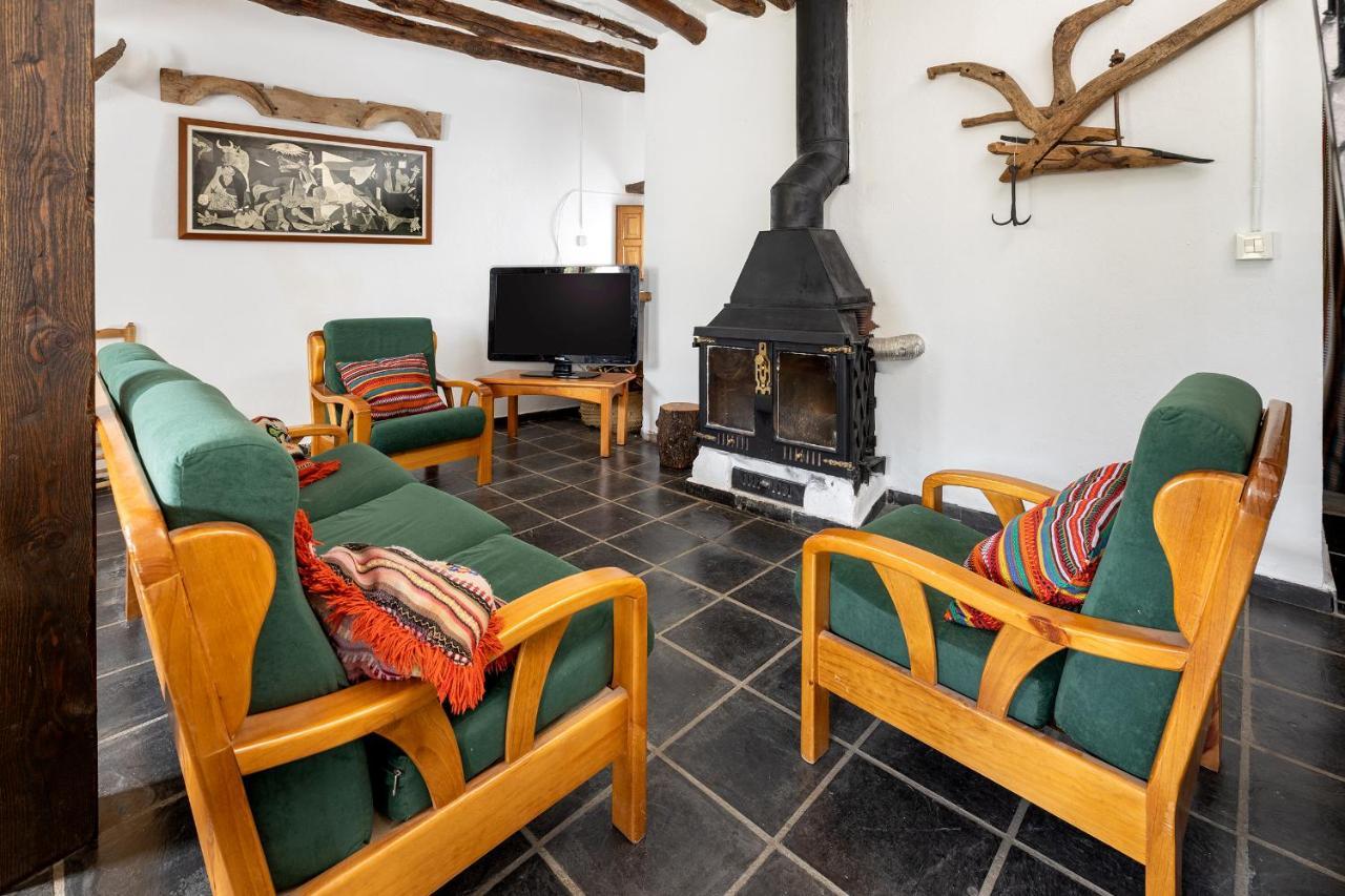 Casa Rural El Fuerte De Atabuey Trevélez Extérieur photo